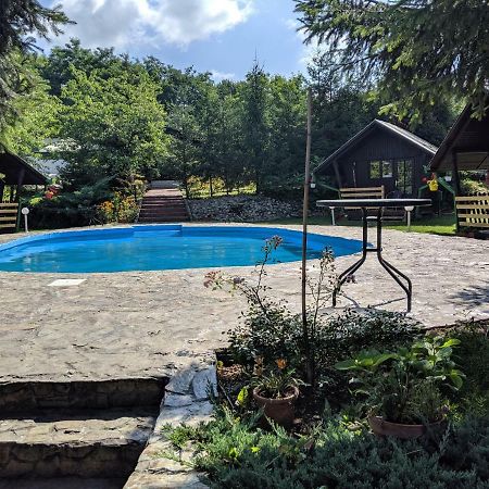 Camping Robinson Country Club Oradea Bagian luar foto