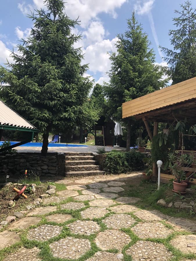 Camping Robinson Country Club Oradea Bagian luar foto